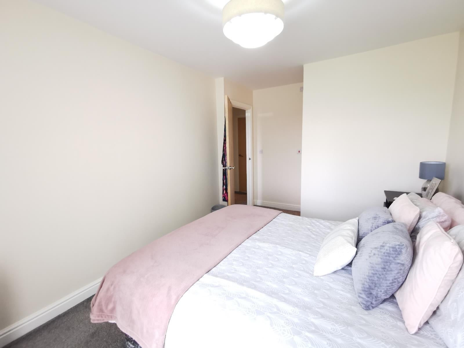 Flat Briarfield Gardens in Leeds