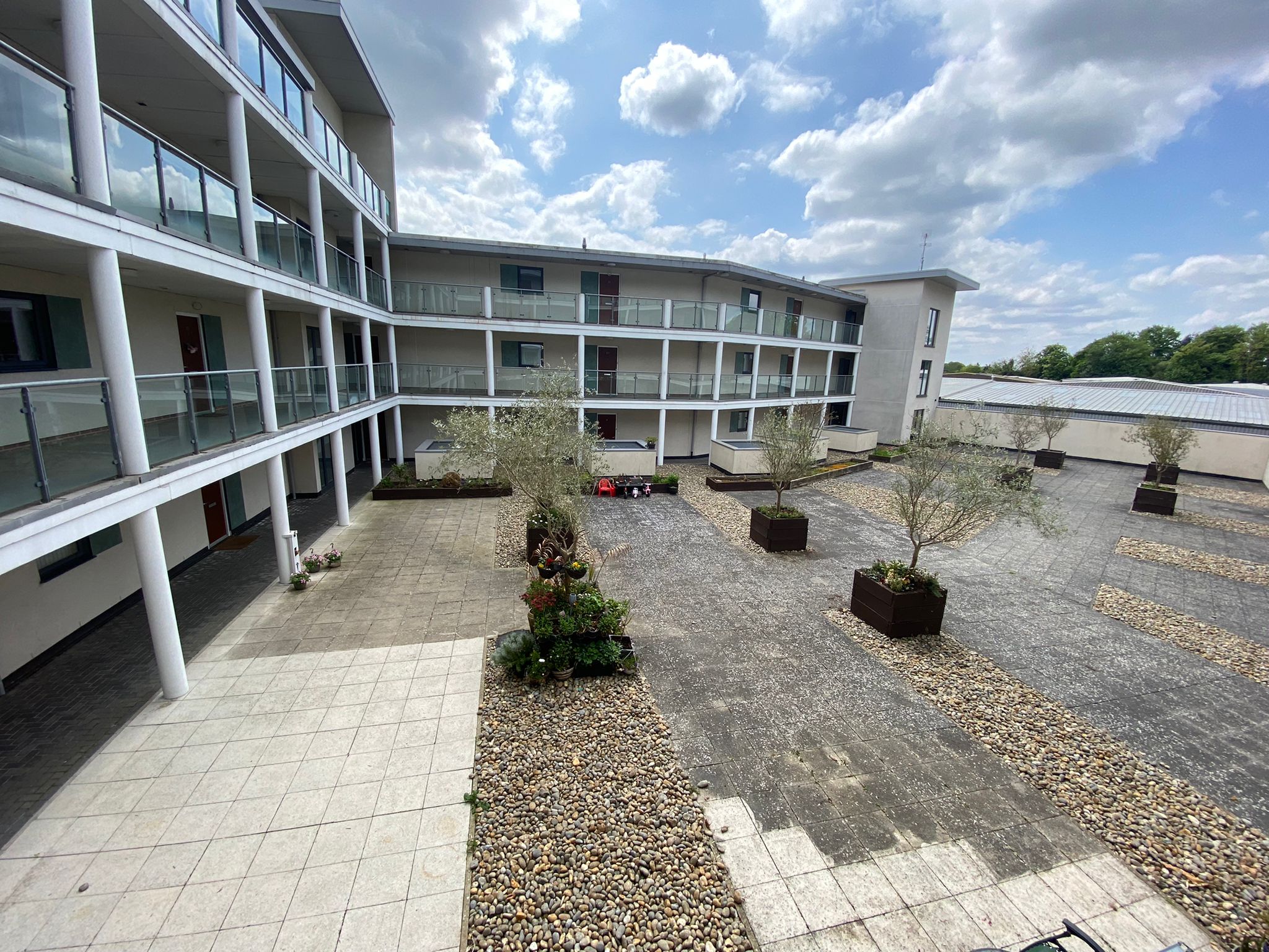 Flat Rollason Way in Brentwood