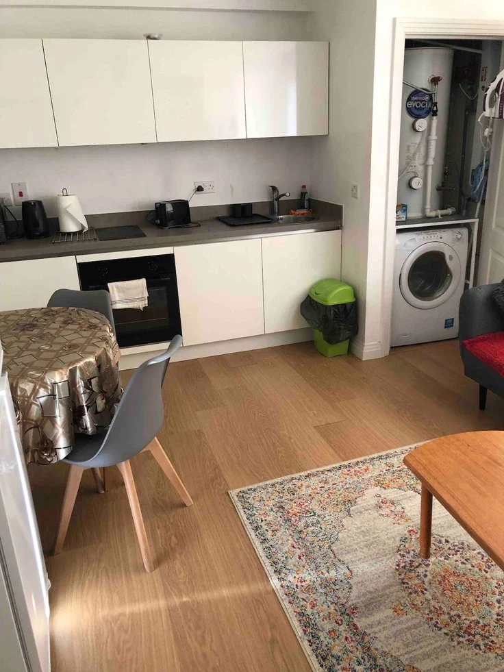Flat Cherry Orchard in Greater London