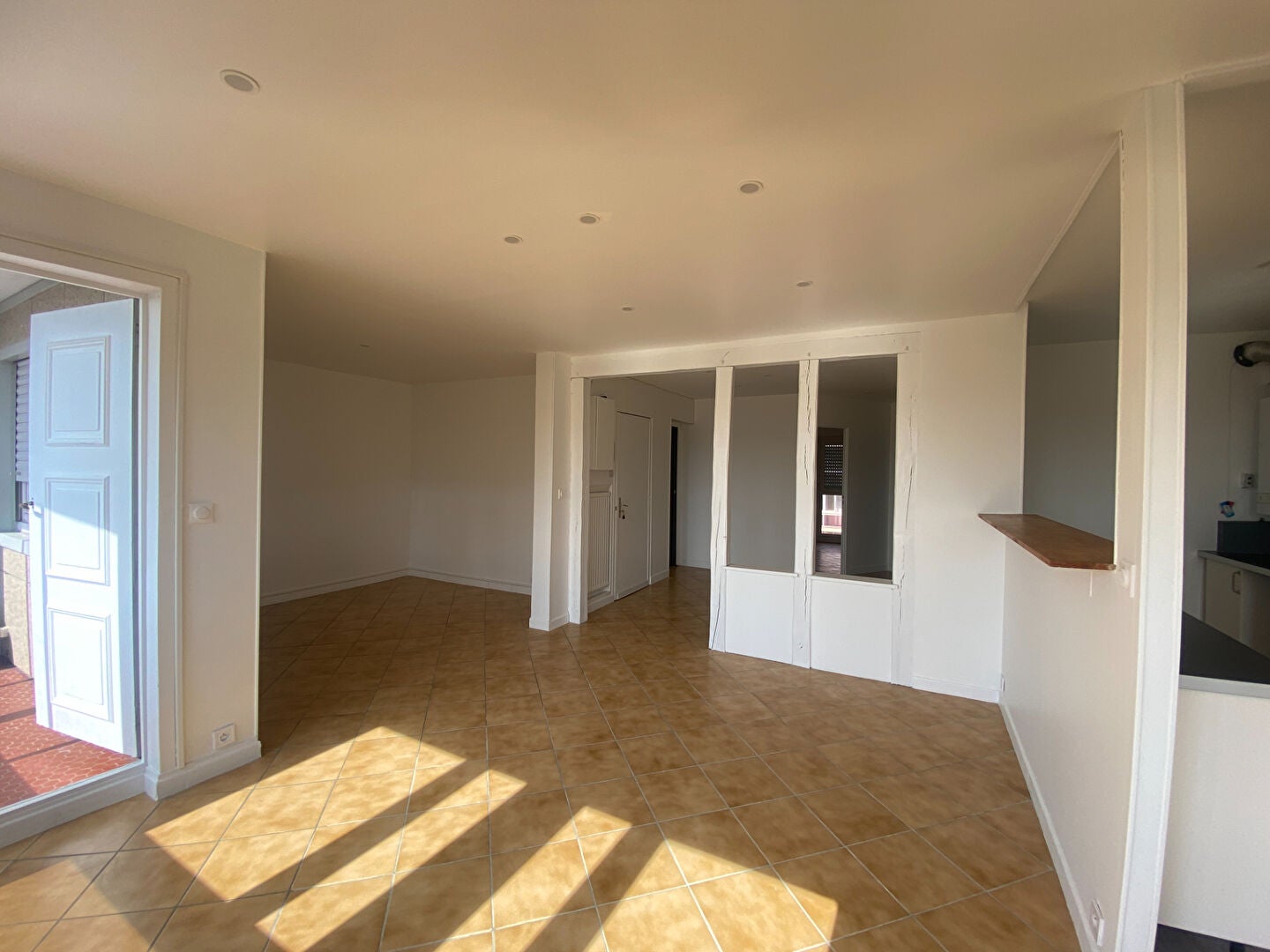 Appartement Place Léon Cassé à Corbeil-Essonnes