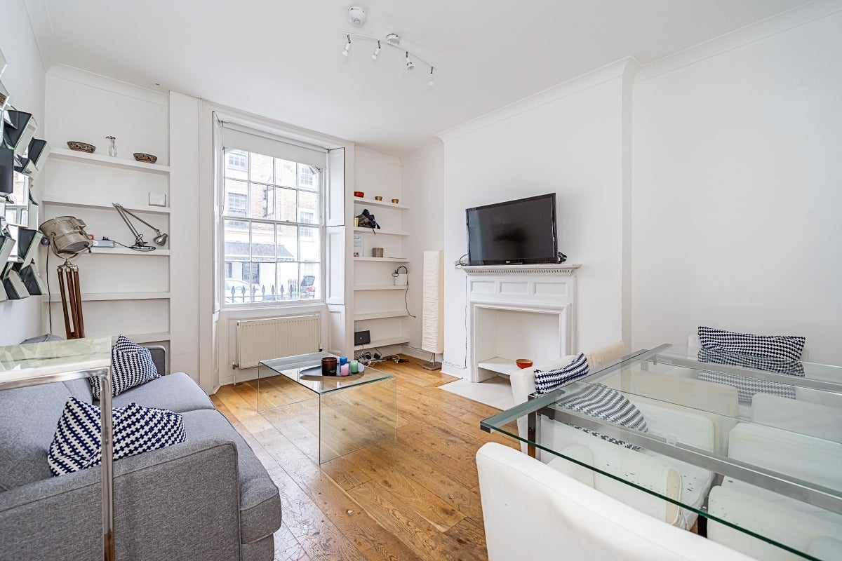 Flat Sale Place in City of Westminster