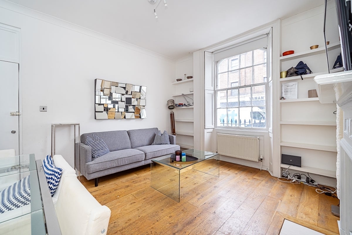 Flat Sale Place in City of Westminster