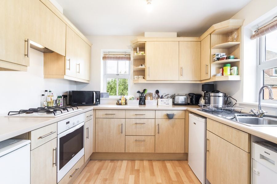 Flat Attwood Drive in Arborfield and Newland
