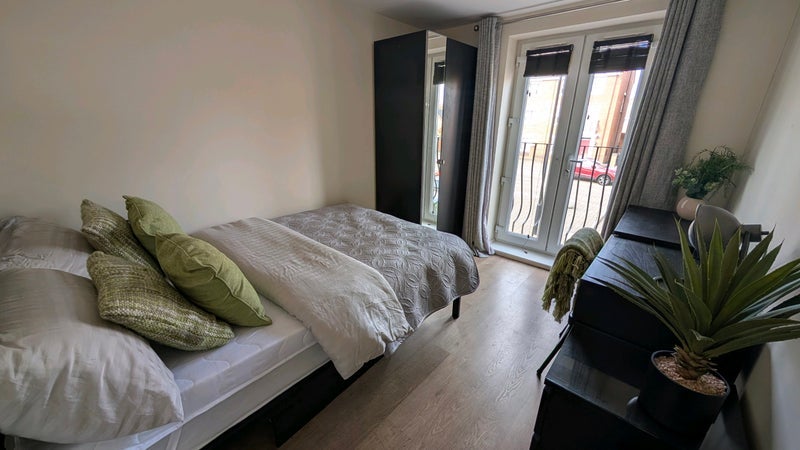 Room Elstop Avenue in Rugby