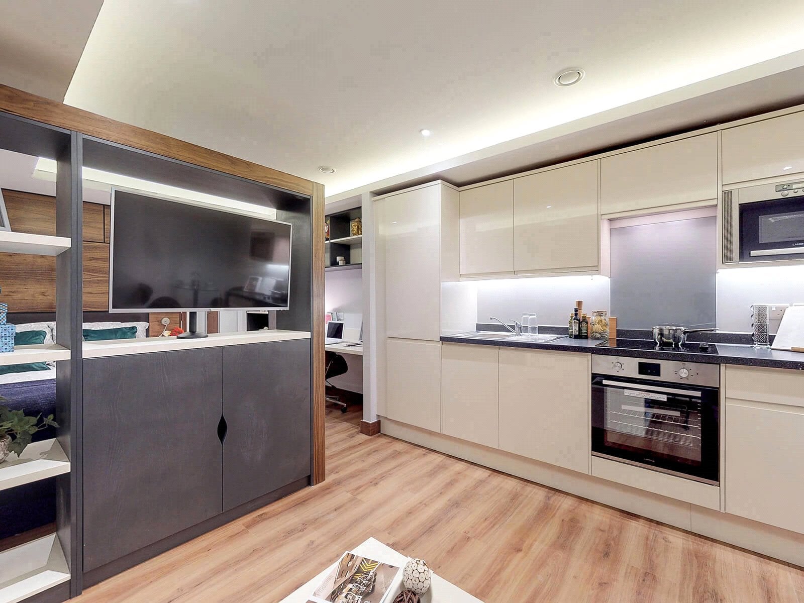Room Cookridge Street in Leeds