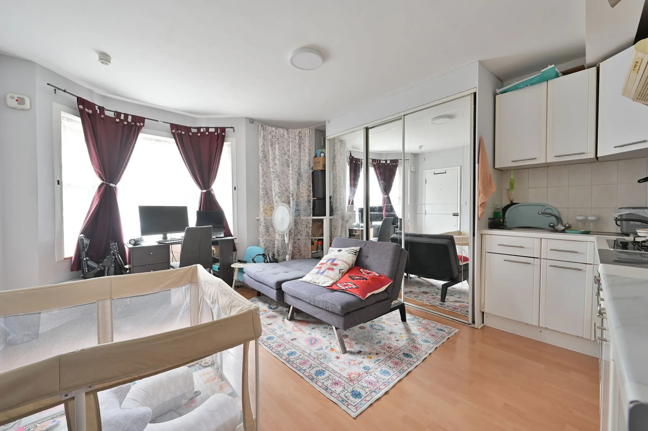 Flat Kings Avenue in Watford