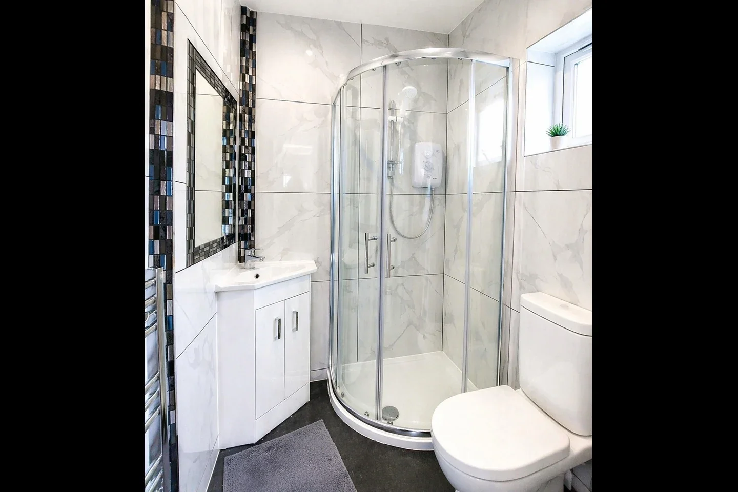 Room High Worple in Greater London