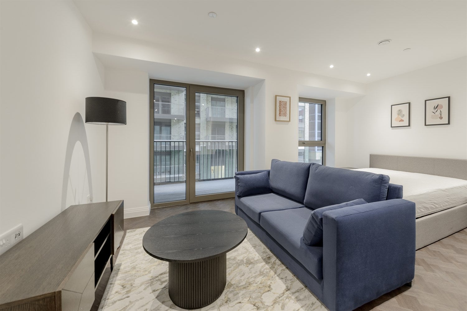 Flat Queen's Road in Greater London