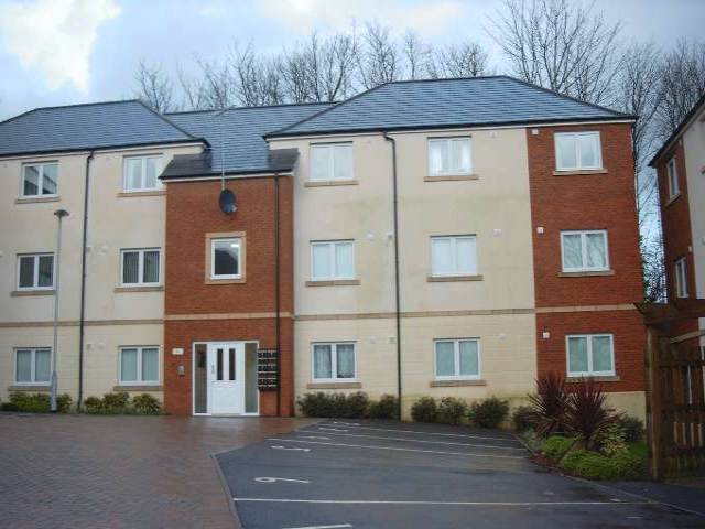 Flat Golden Mile View in Newport