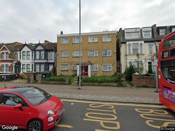 Flat Lea Bridge Road in Greater London