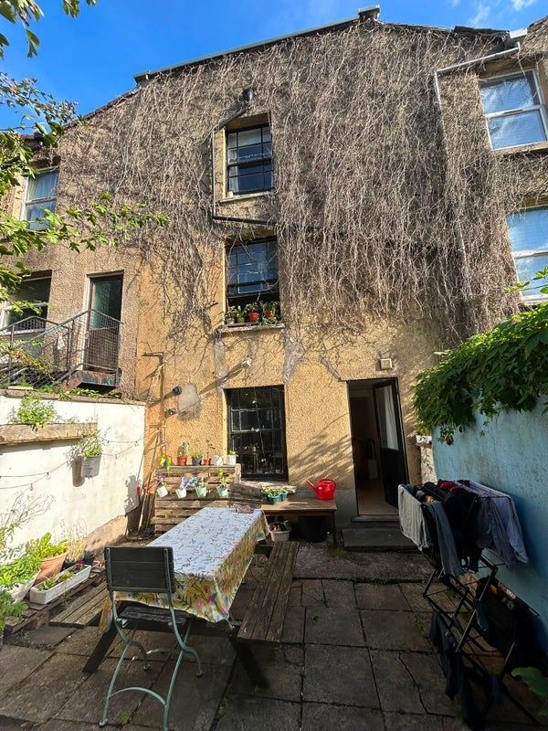 Room West Grove in Bristol