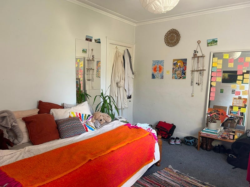 Room West Grove in Bristol
