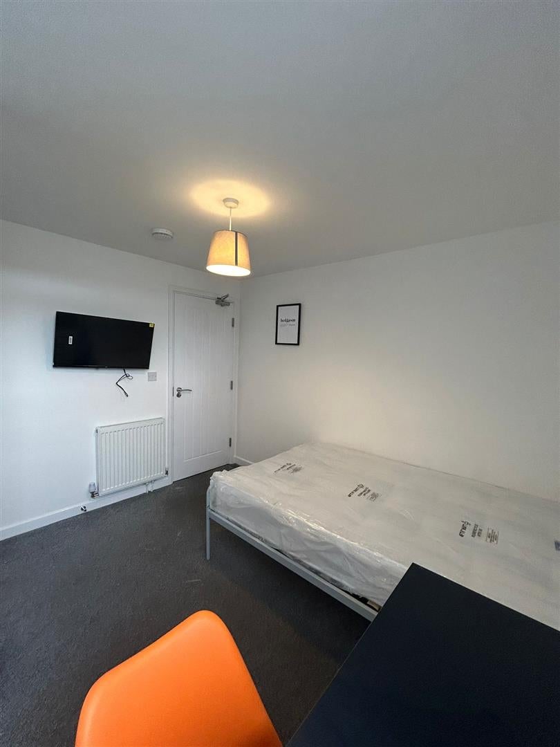 Room Argyll Street in Coventry