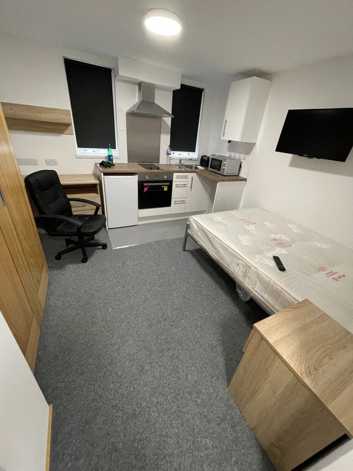 Flat Putney Road in Leicester