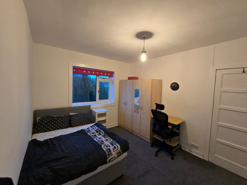 Room Reid Street in Rutherglen