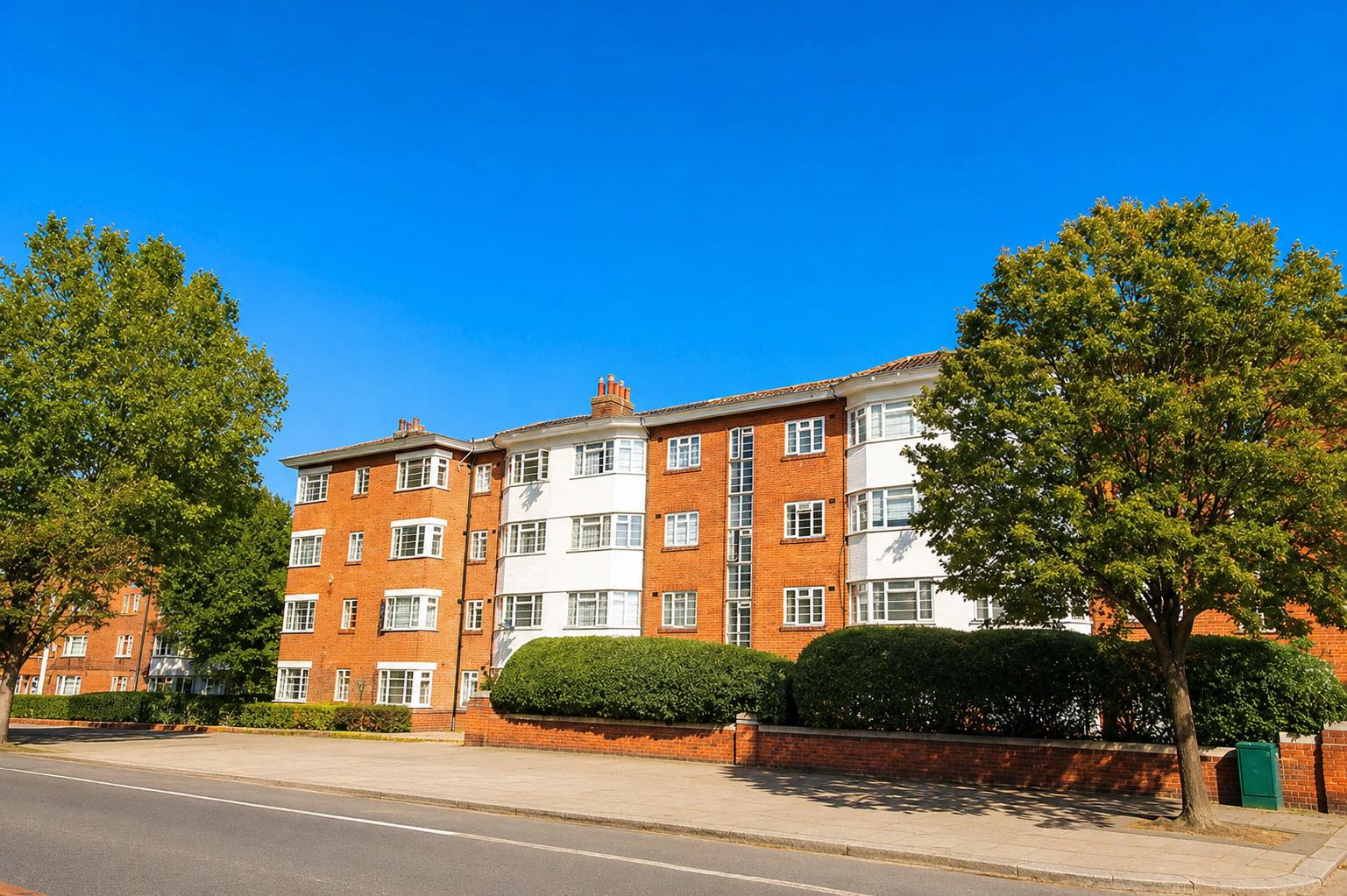 Flat The Vale in Greater London