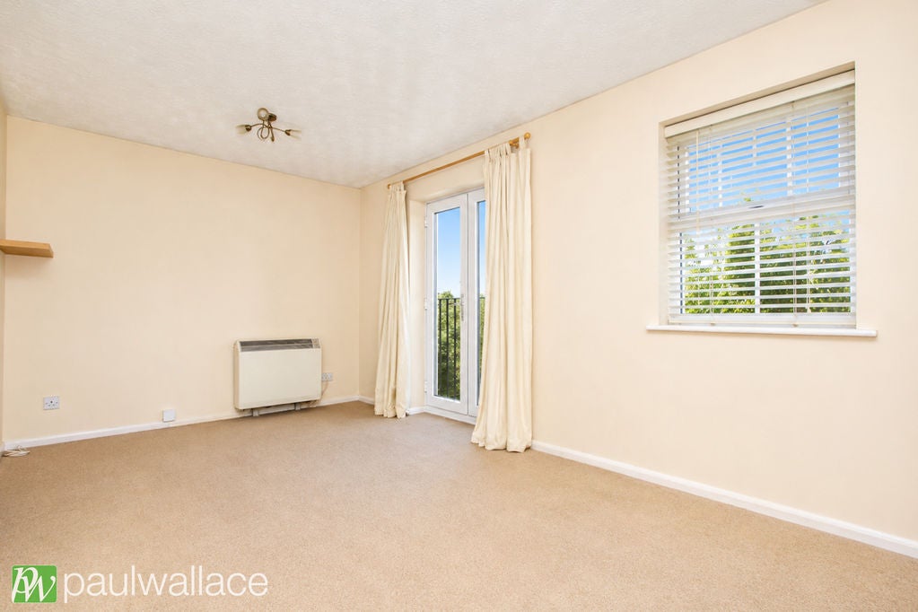 Flat Lee Close in East Hertfordshire