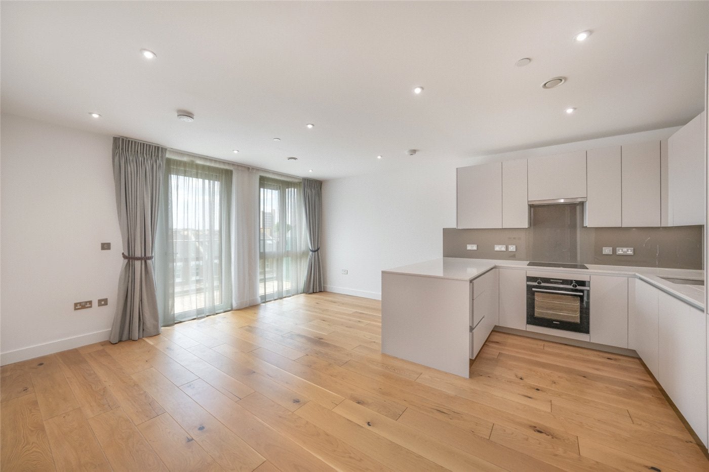 Flat Randolph Avenue in City of Westminster