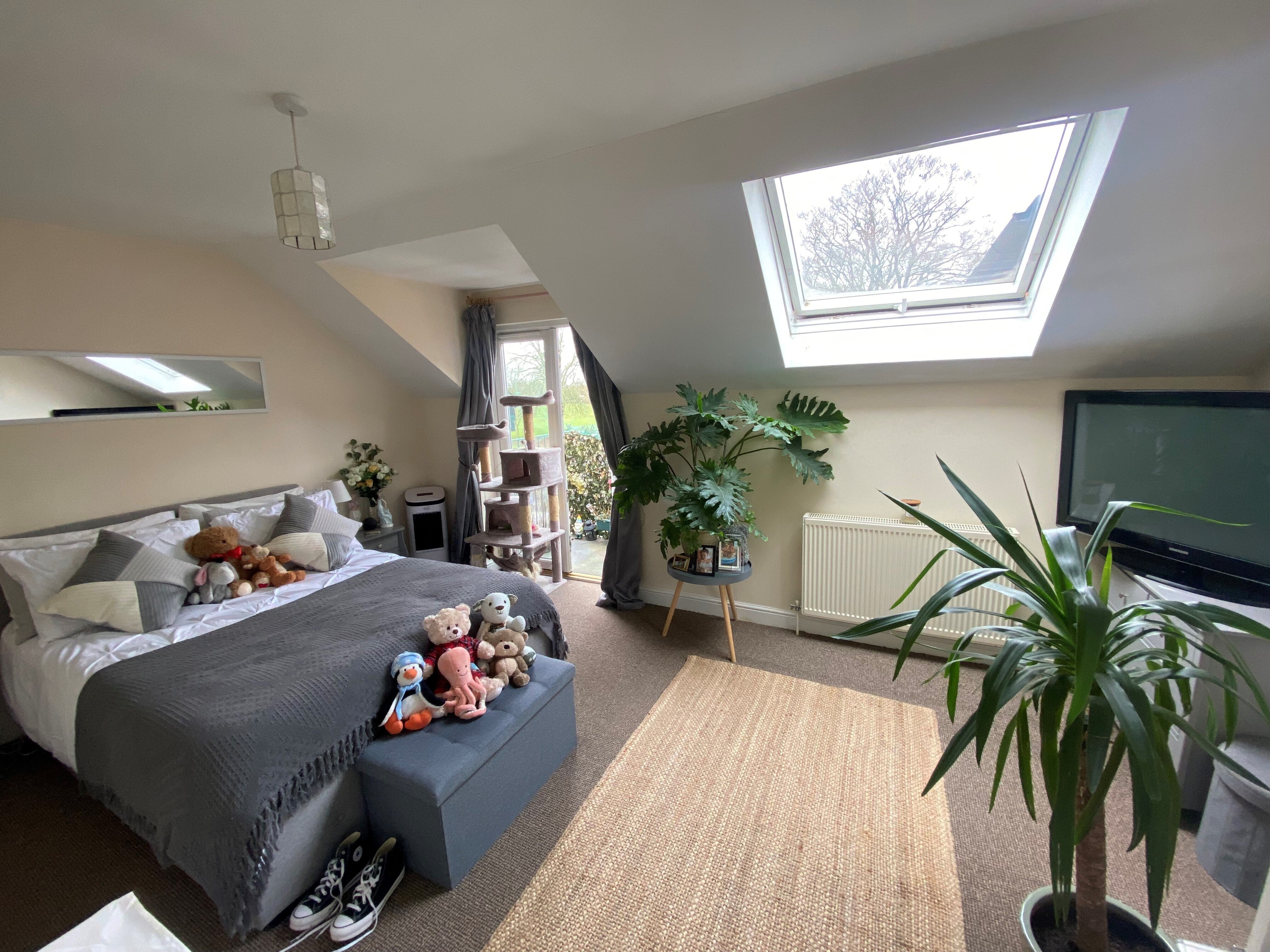 Flat Washbrook Road in Rushden