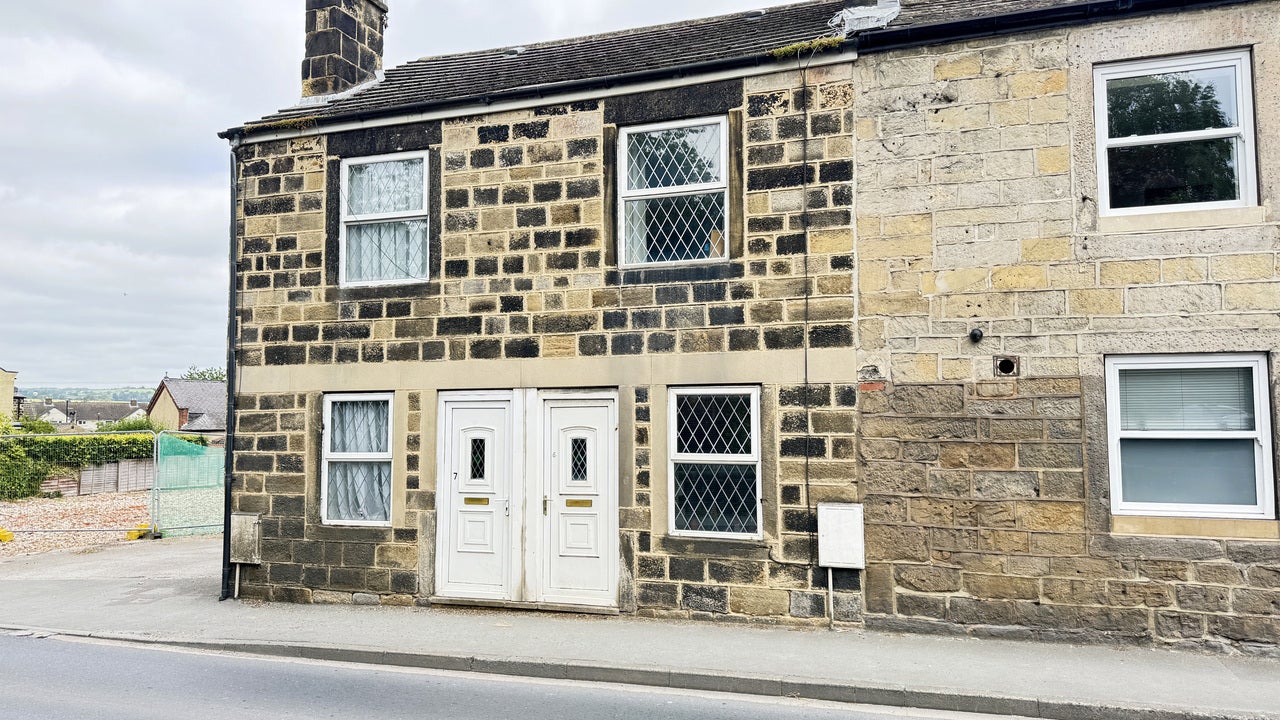 House Main Street in Leeds
