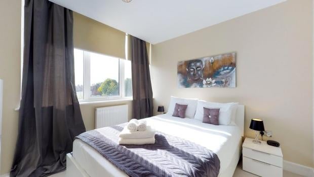 Flat Gayton Road in Greater London
