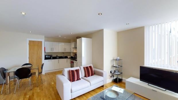 Flat Gayton Road in Greater London