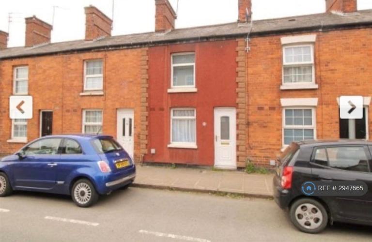 House St James Street in Daventry