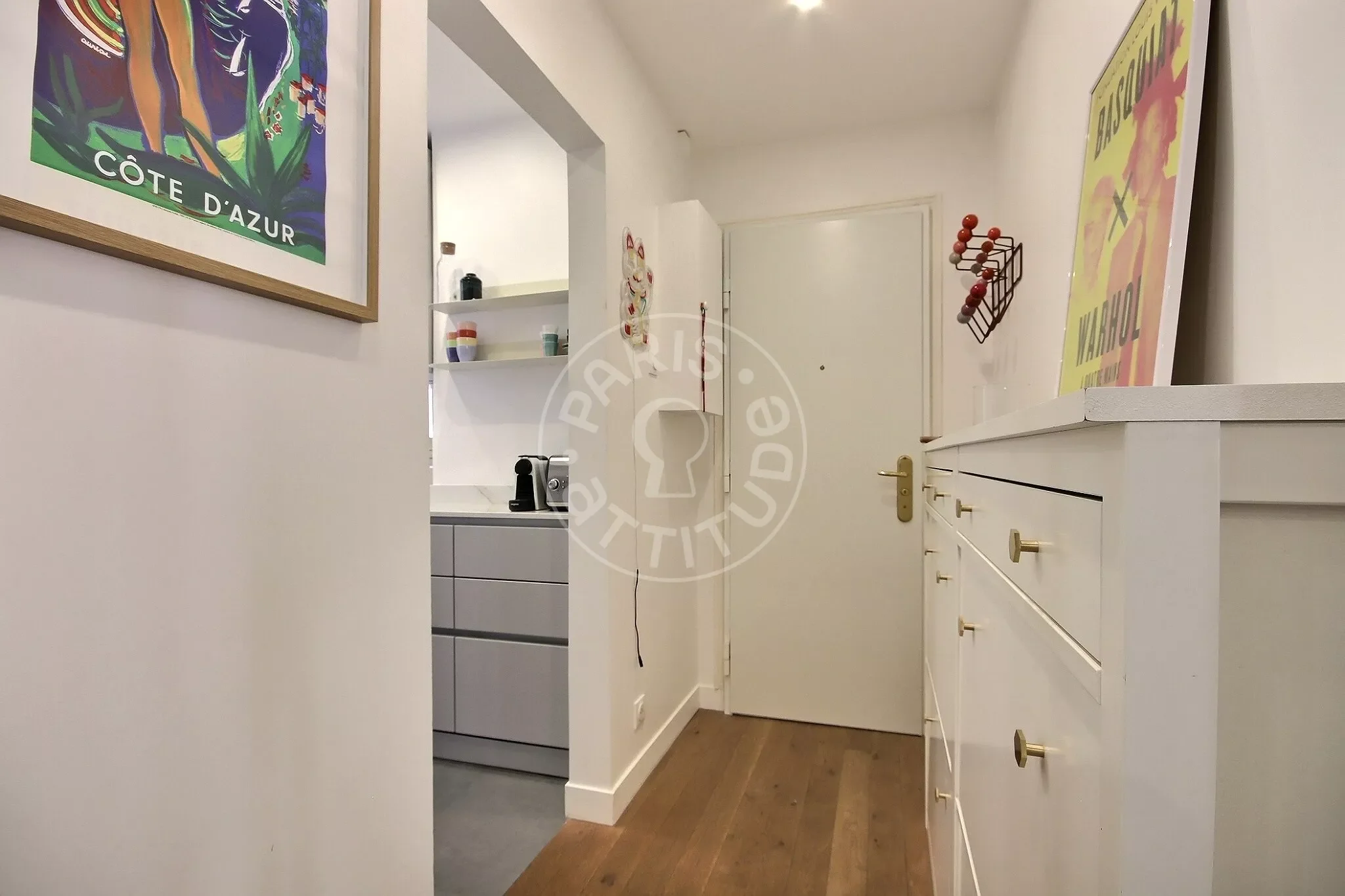 Flat Rue Caulaincourt in Paris