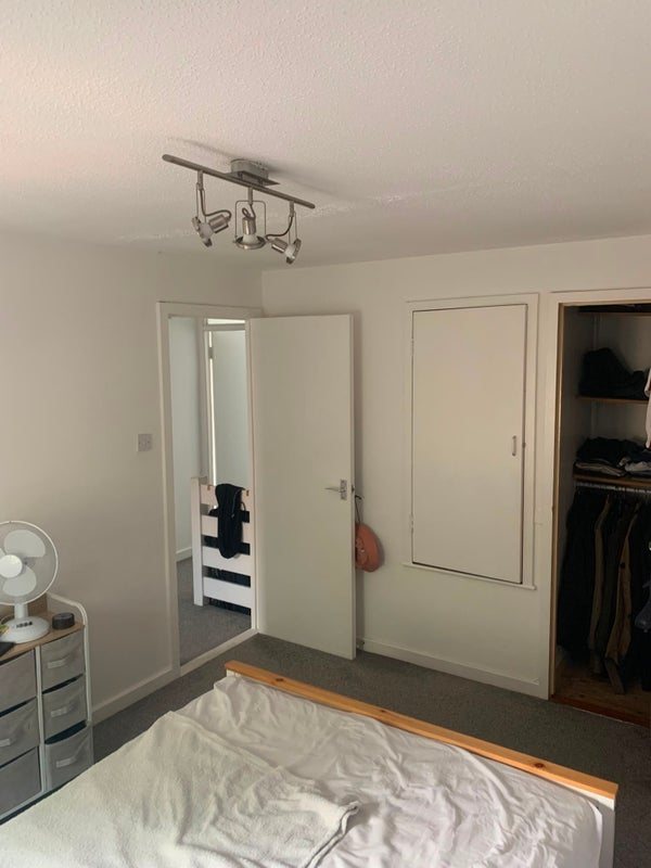 Room Bellflower Close in Greater London