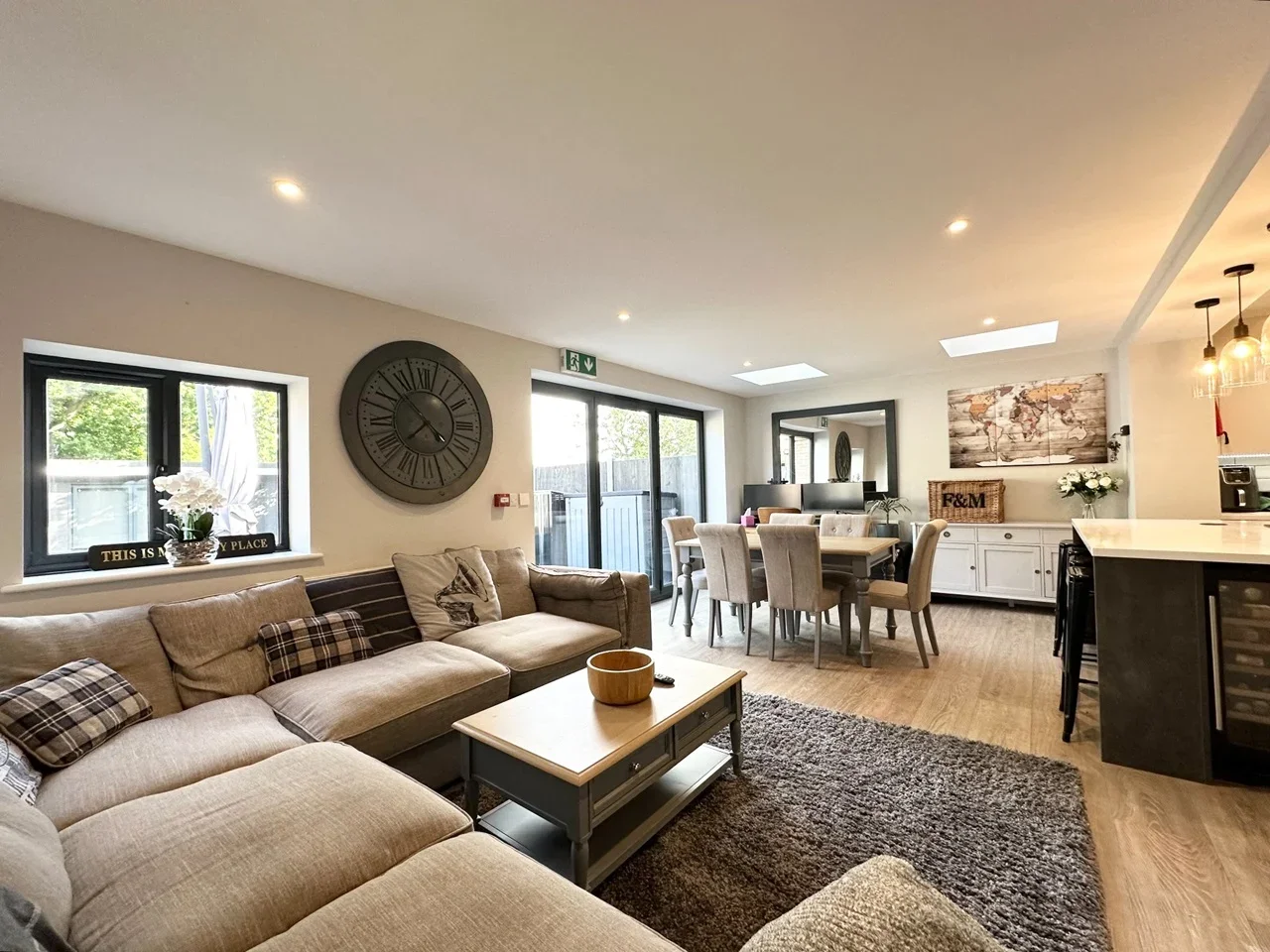 Room Paxton Court in Greater London