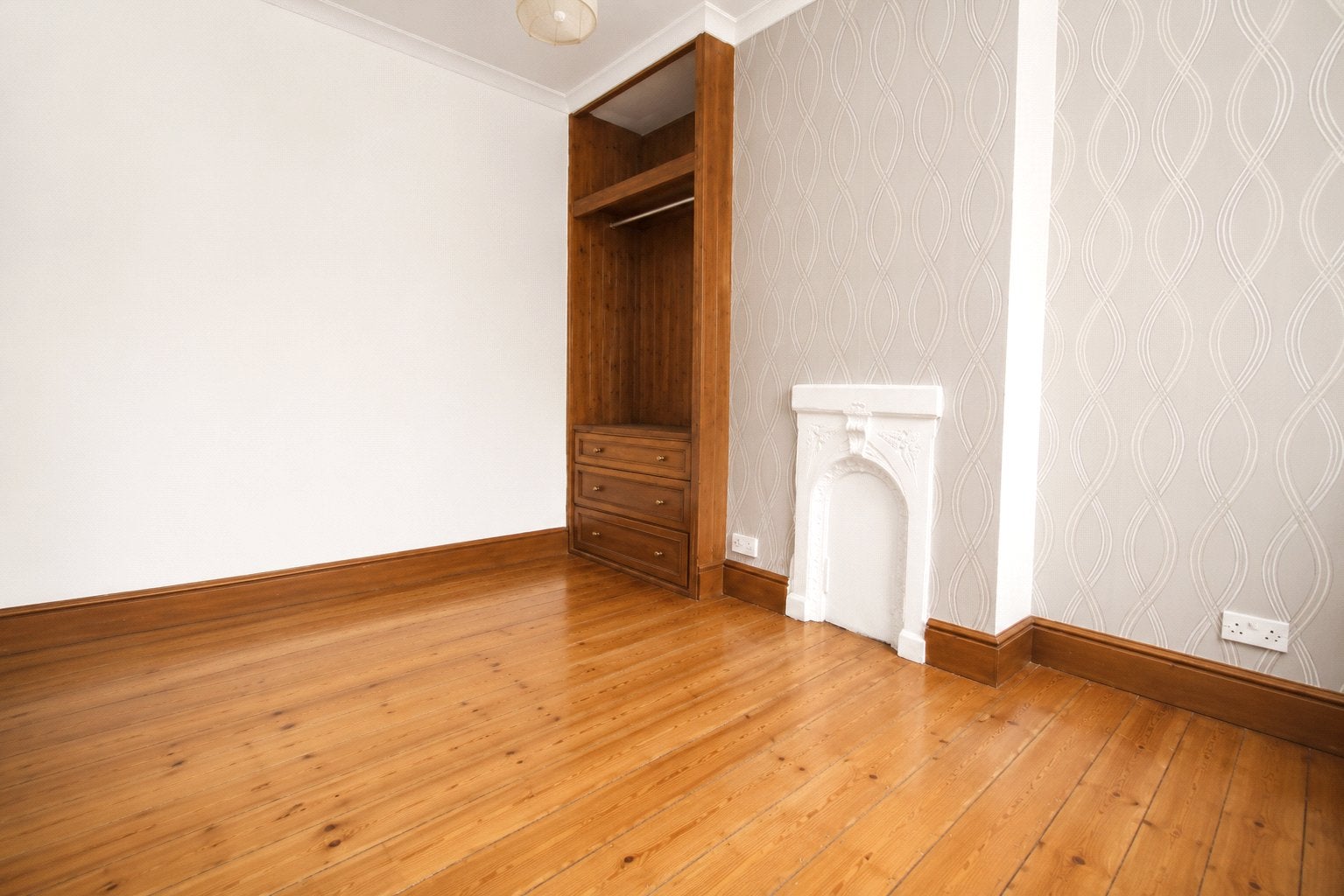 House Cranbrook Road in Greater London