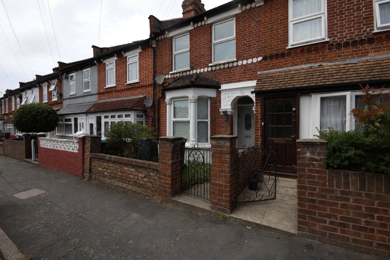 House Cranbrook Road in Greater London