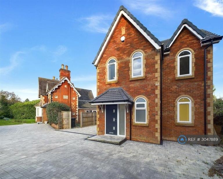 House Hillmorton Road in Rugby