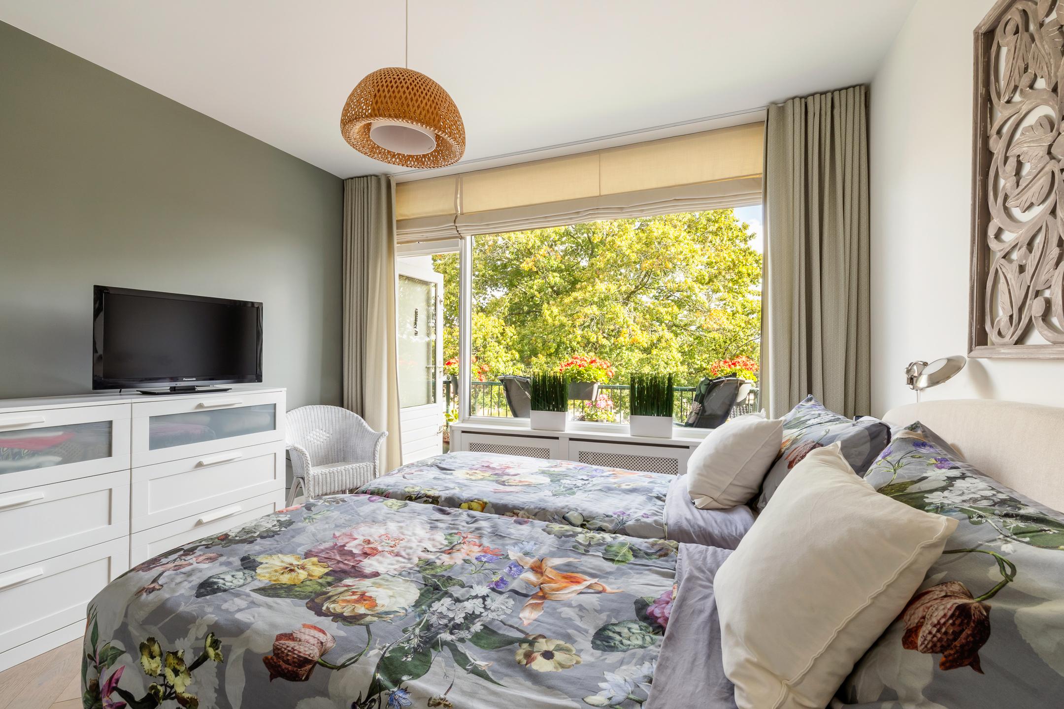 Appartement te koop: Cornelia de Langelaan 84, Bussum