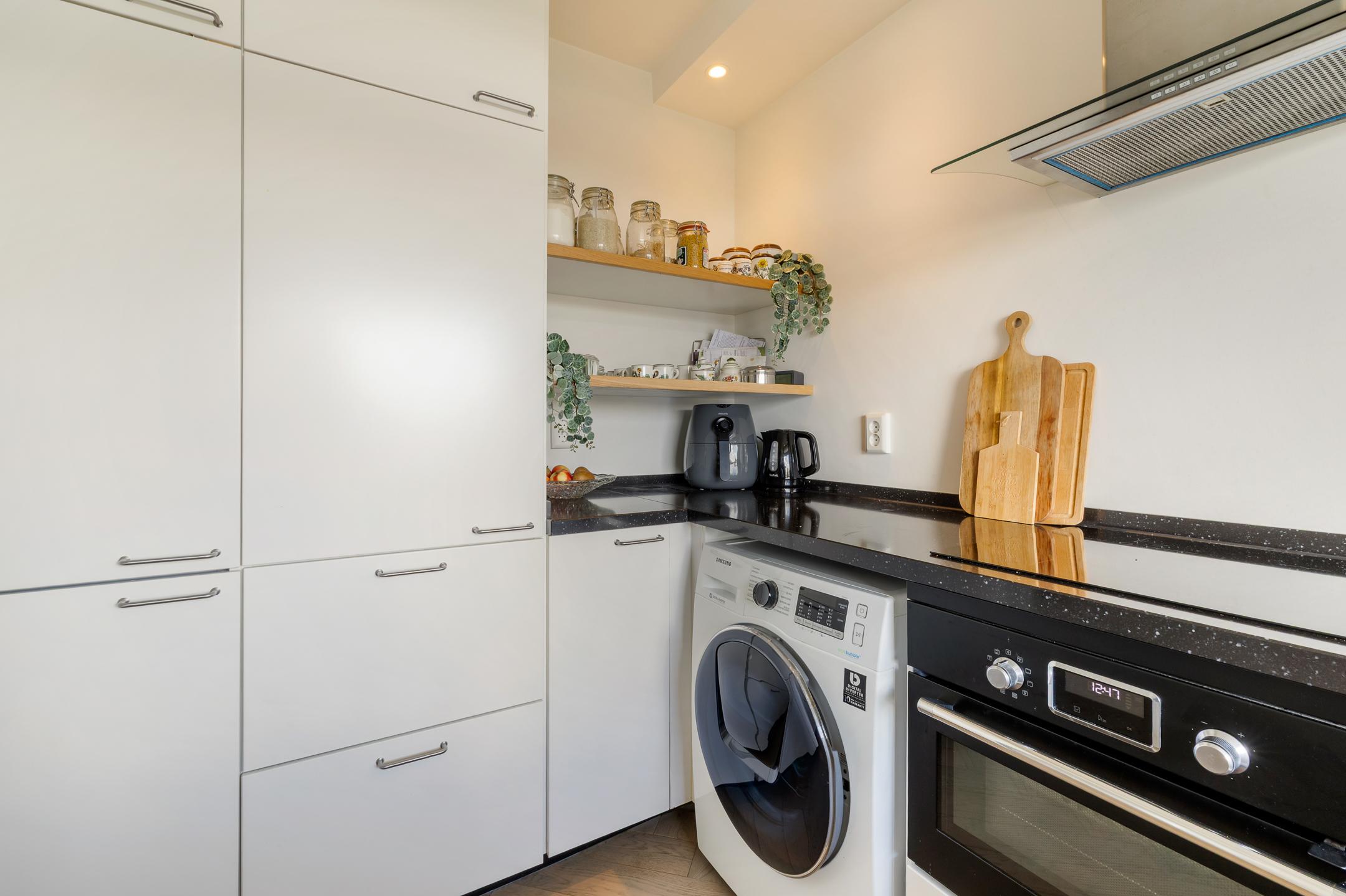 Appartement te koop: Cornelia de Langelaan 84, Bussum