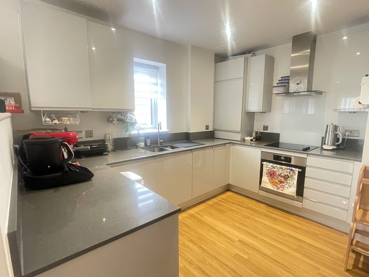 Flat Cezanne Road in Greater London