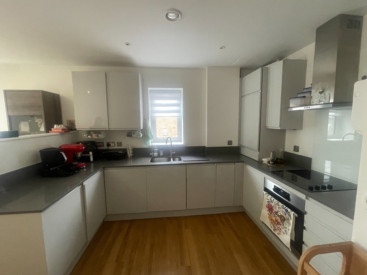 Flat Cezanne Road in Greater London
