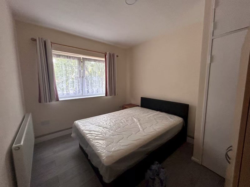 Room Evelyn Street in Greater London