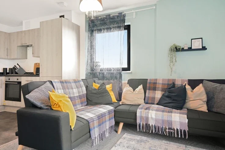 Flat Pepys Close in Slough