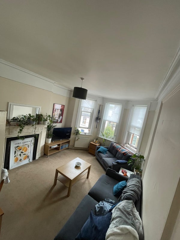 Room Saint John's Hill in Greater London