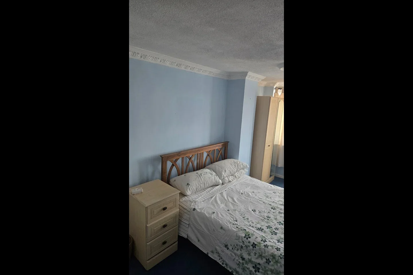 Room Haskins in Corringham