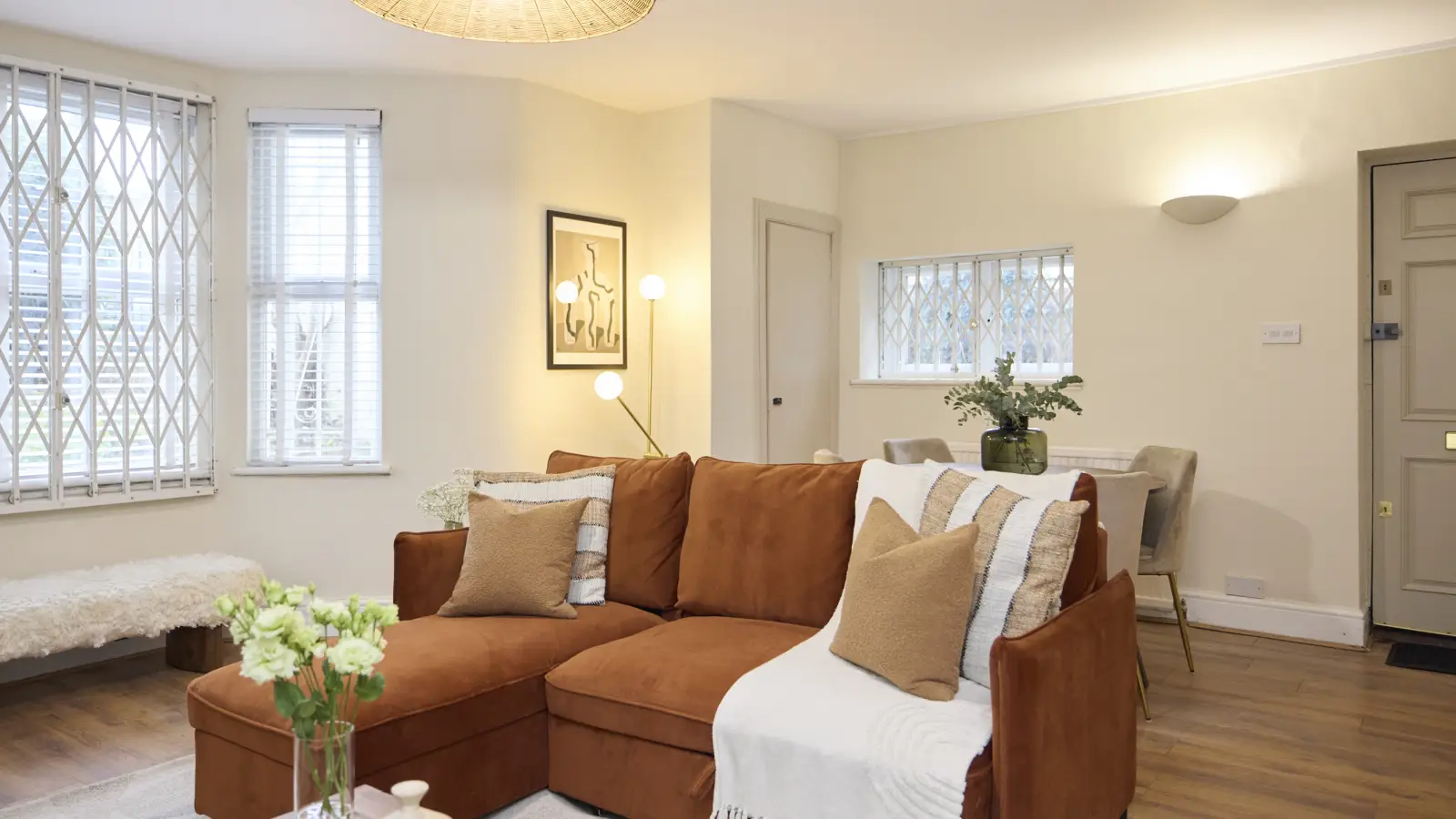 Flat Mercers Road in Greater London