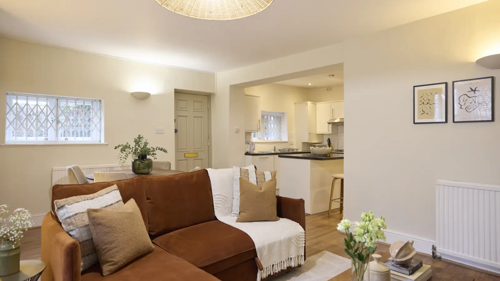 Flat Mercers Road in Greater London