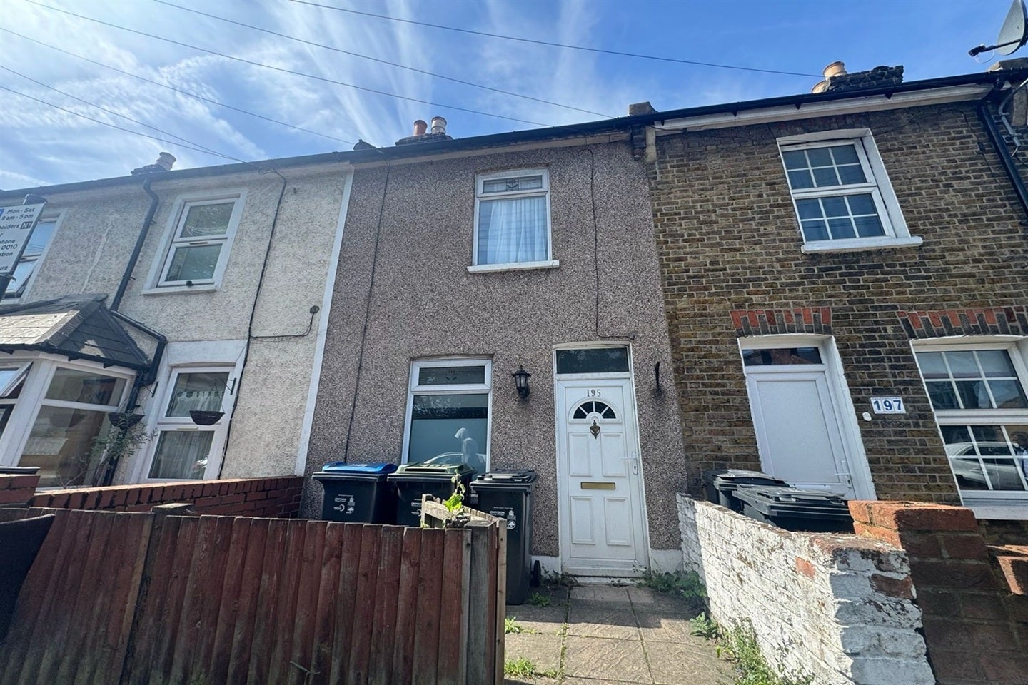 House Queen's Road in Greater London