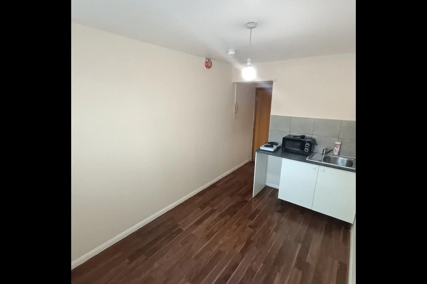 Flat Walworth Road in Greater London