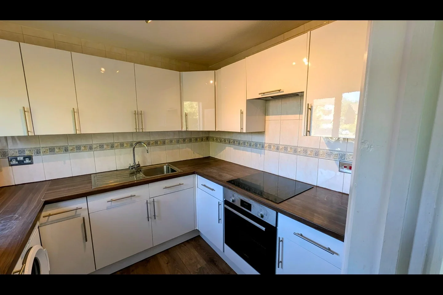 Flat Anthony Road in Greater London