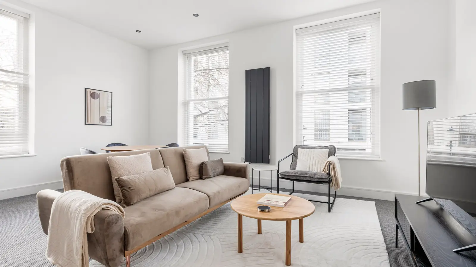 Flat Elsham Road in Greater London