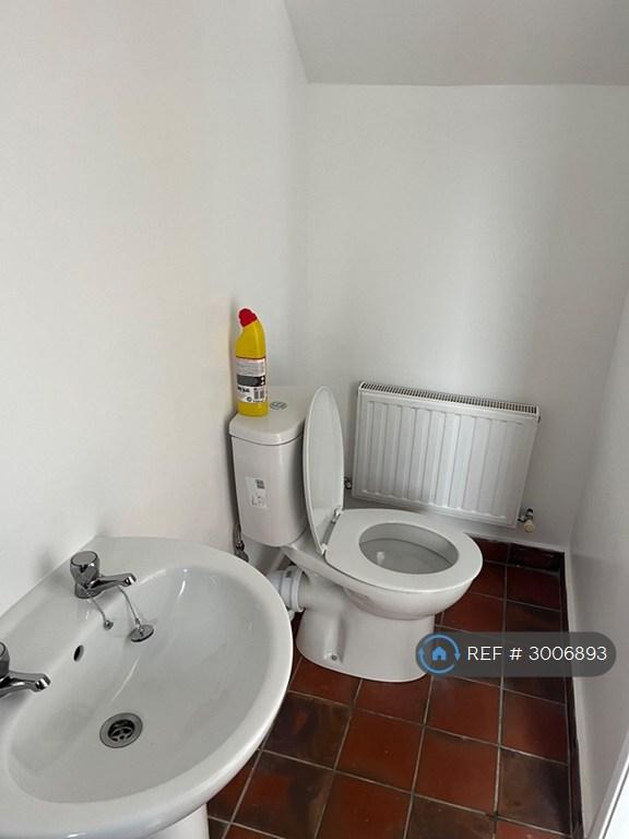 Flat Willowside in St Albans