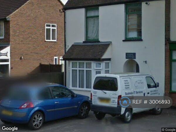 Flat Willowside in St Albans