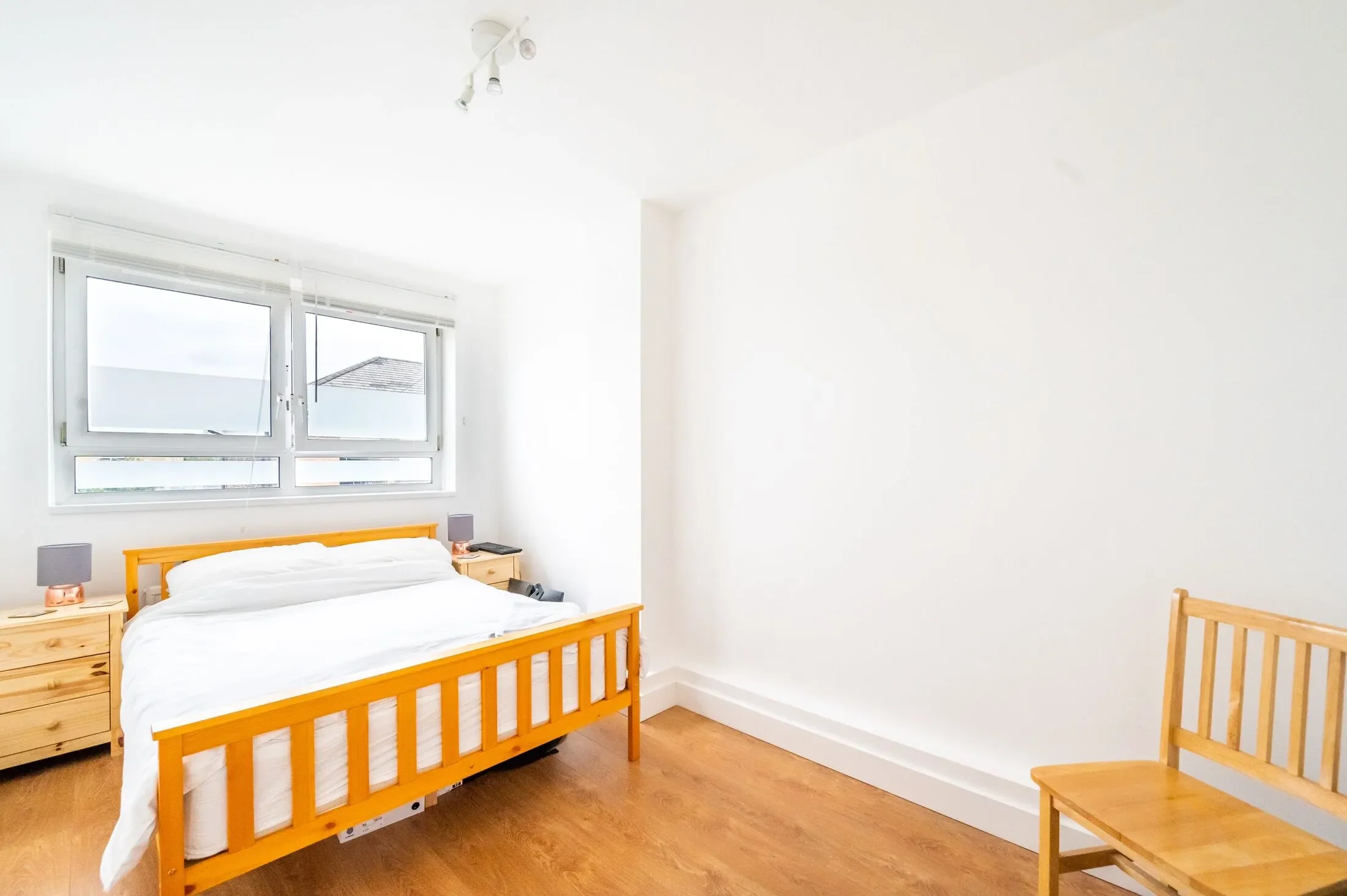 Flat Dieppe Close in Greater London